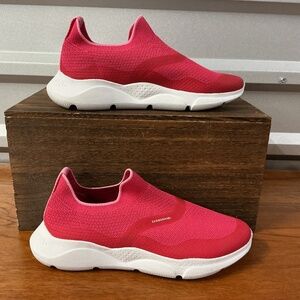 Cole Haan Women Zerogrand Radiant Pink Slip On Loafer Size 8